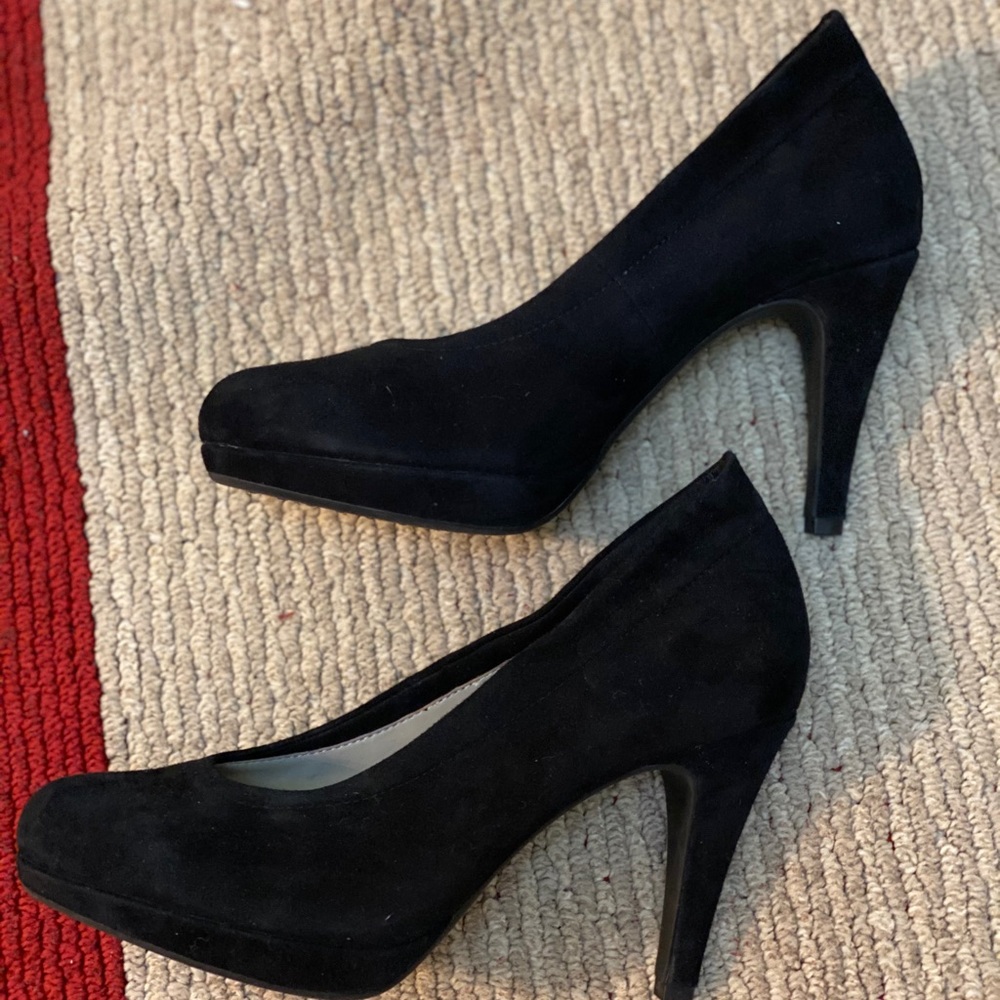 Adrienne Vitadinni heels